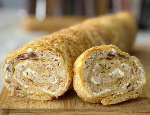 Slani rolat od gotovih kora sa piletinom – Predjelo za slavu