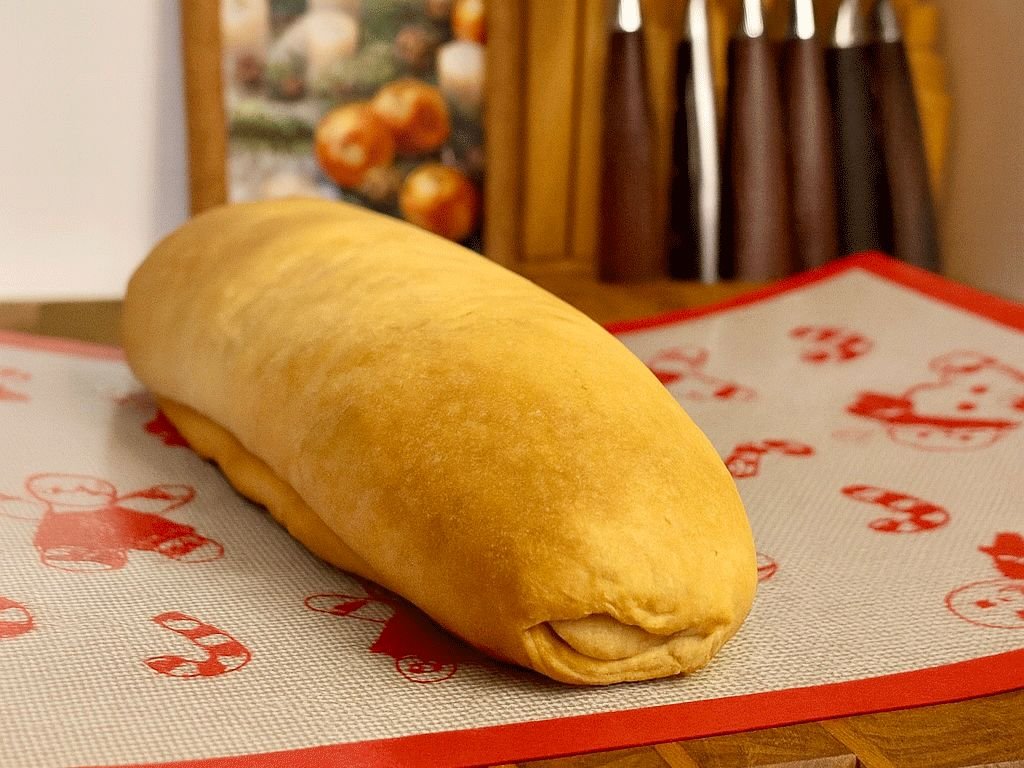 Pečena posna štrudla sa makom i džemom – mekana i sočna, spremna za serviranje