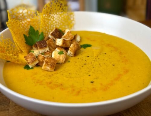 Okrepljujući potaž od mrkve sa prazilukom i đumbirom