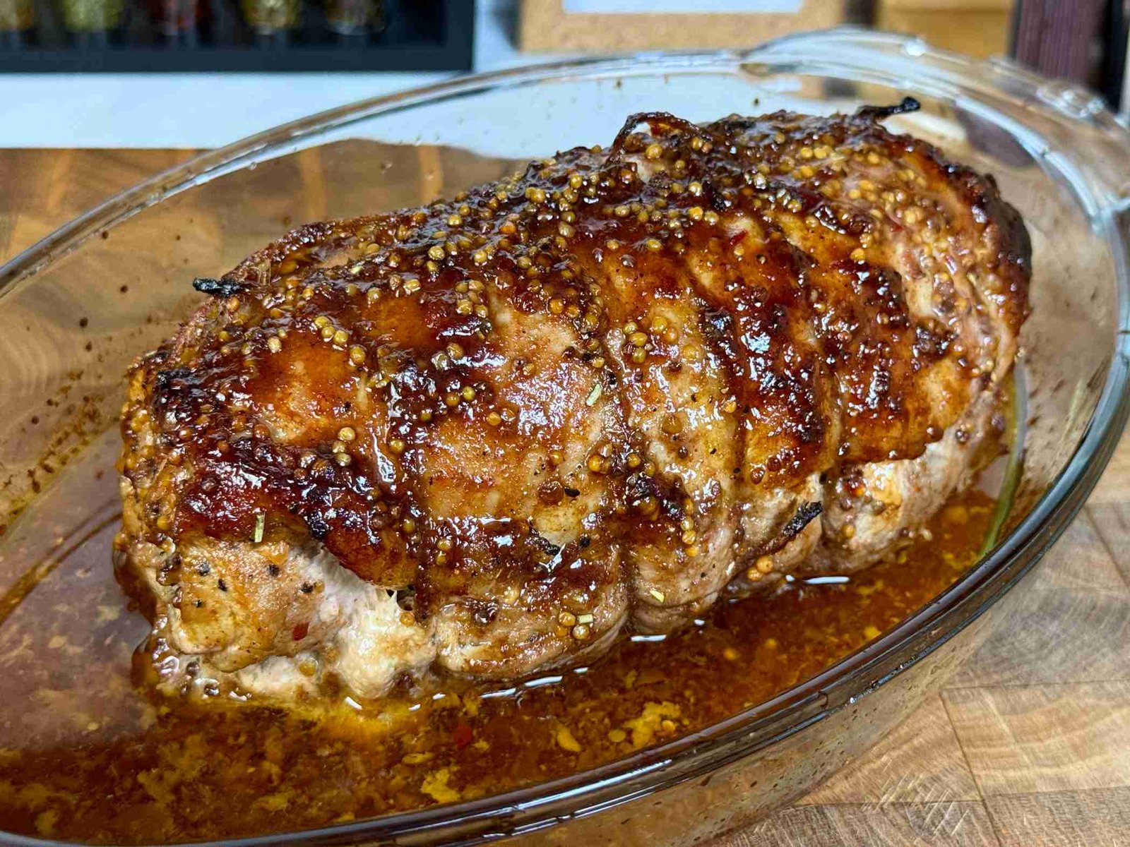 rolovani-svinjski-but-iz-rerne