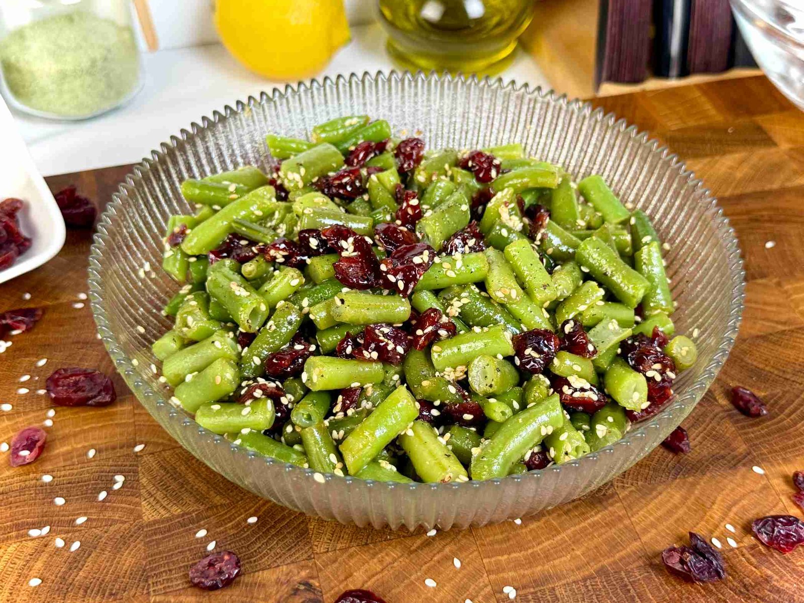 Salata od boranije sa suhim brusnicama