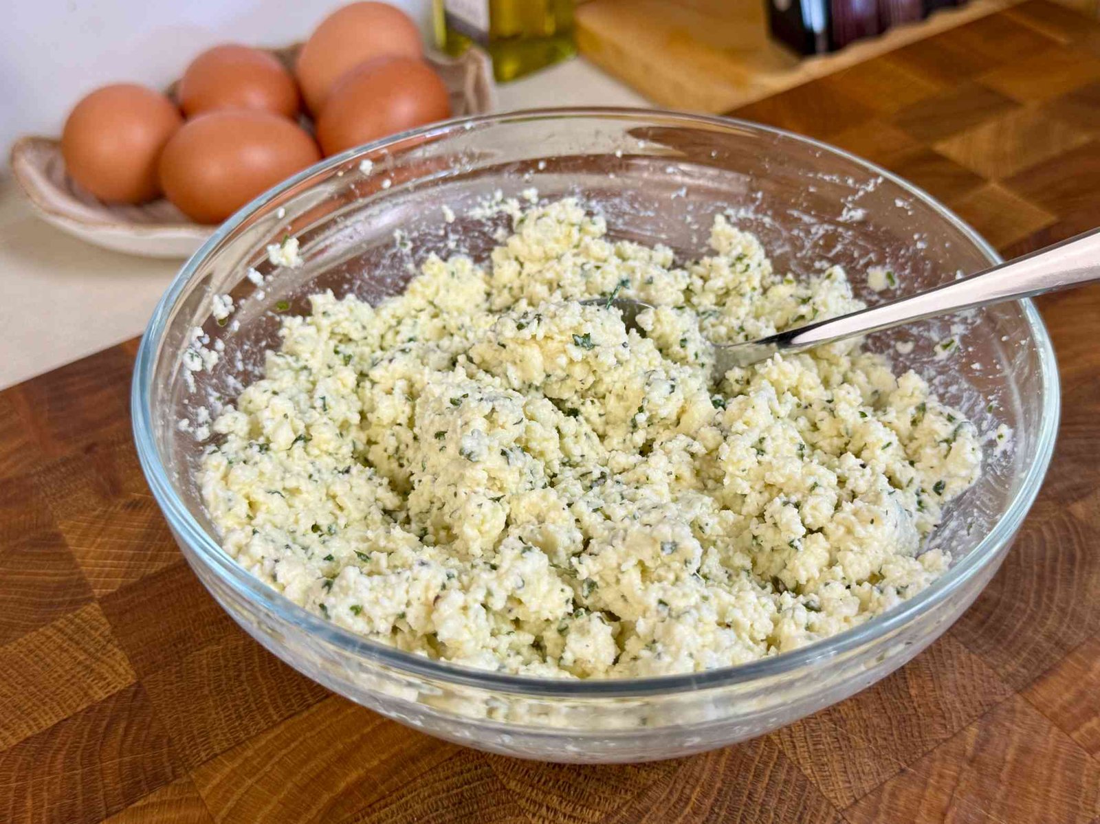 Fil od mladog kravljeg i feta sira za punjene crvene paprike.